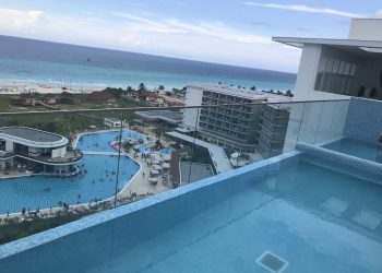 Ministro de Turismo calificó de exitosa la apertura parcial del hotel Meliá Internacional Varadero