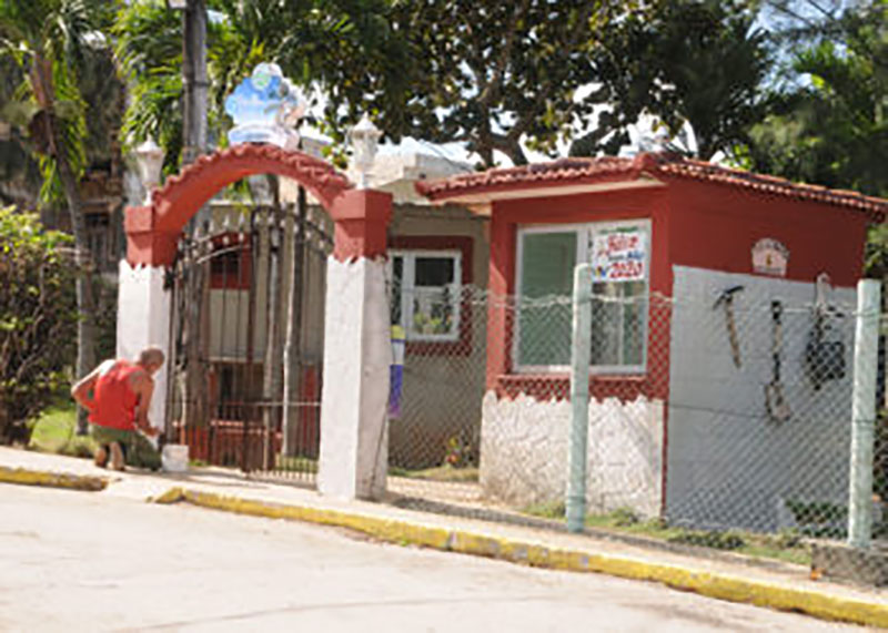 En Villa Victoria, las principales quejas de los clientes se refieren a la ausencia de recreación, los problemas de humedad en las cabañas y la inestabilidad en el abasto de agua