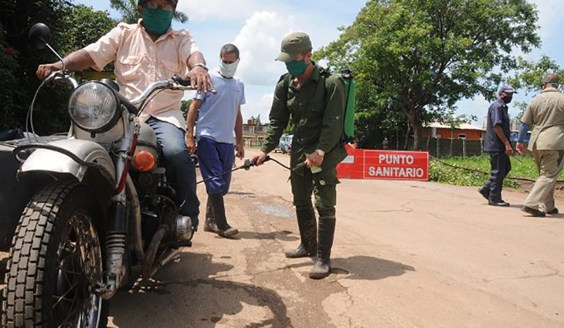 En los puntos de acceso a Bauta el control sanitario es esencial / Foto: Otoniel Márquez