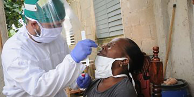 El personal de Salud se mantiene laborando en Bauta para detectar a todos los contagiados / Foto: Otoniel Márquez