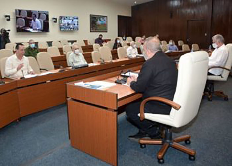 Reunión del grupo temporal de trabajo para la prevención y control del nuevo coronavirus. Foto: Estudios Revolución.