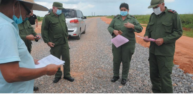 Recorrido de Gladys, presidenta del Consejo defensa por diferentes obras y proyectos