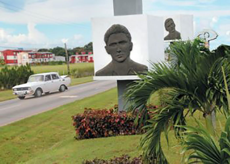 Jóvenes consagrados con su Patria, asaltantes a los Cuarteles Moncada y Carlos Manuel de Céspedes