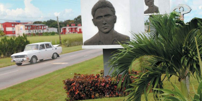 Jóvenes consagrados con su Patria, asaltantes a los Cuarteles Moncada y Carlos Manuel de Céspedes