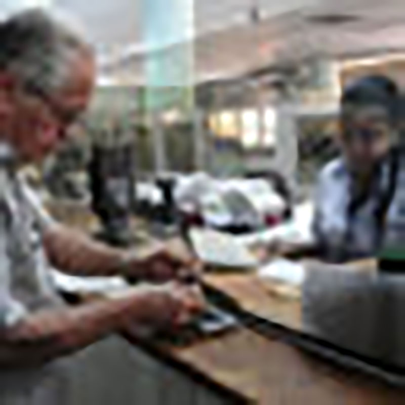 Desde este mes, el pago de las pensiones será mediante una nómina electrónica / Foto: Tomada de Cubadebate