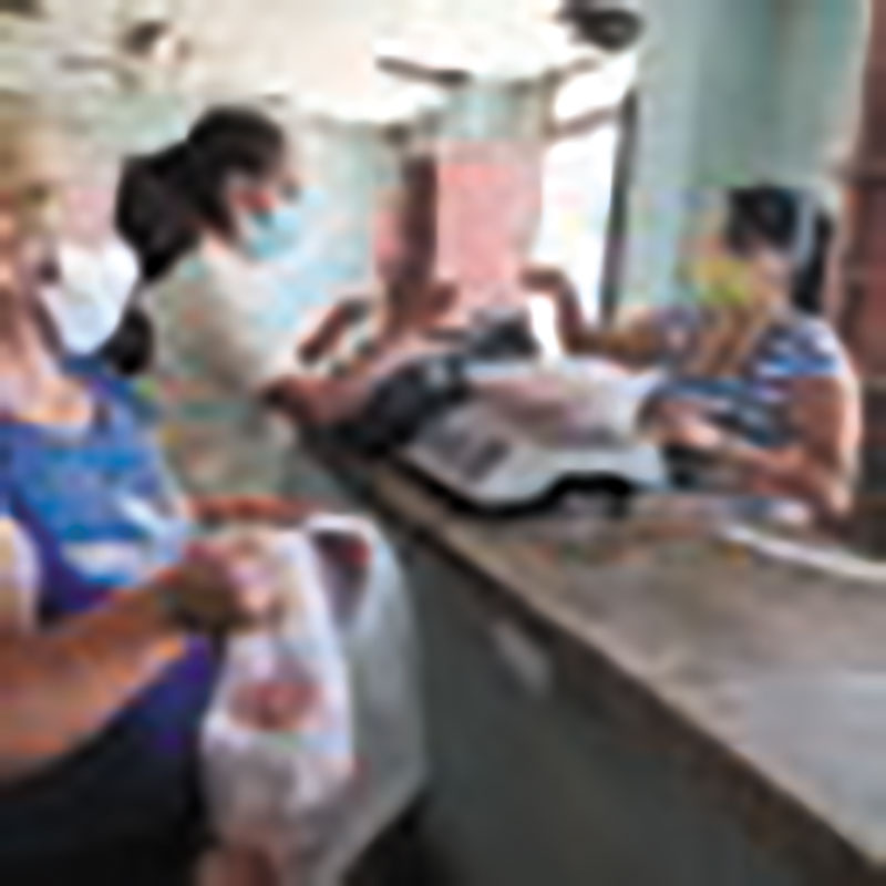 Los clientes de la bodega El Compañero, en Guanajay, esperan que esta idea se mantenga tras la Covid / Foto: Aleandro Lóriga