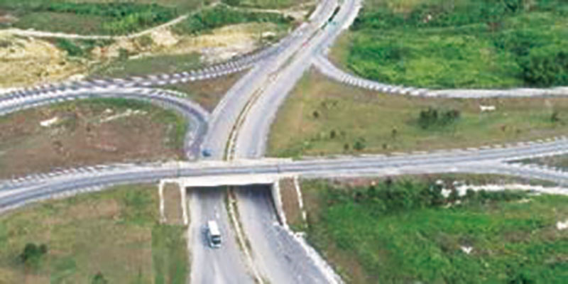 Modernas carreteras en Mariel