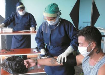 Los médicos jóvenes han dado muestras de altruismo y valor durante el enfrentamiento a la pandemia / Foto: Otoniel Márquez