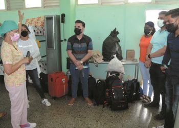 MÉDICOS JÓVENES integran la quinta tripulación a cargo del hospital de positivos asintomáticos / Foto: Otoniel Márquez