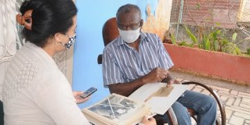 Juan Laza Capote, Comenzó a soñar en la Eide de Pinar del Río (el Ateneo), por la década del 60. Le fascinó la garrocha y decidió practicarla