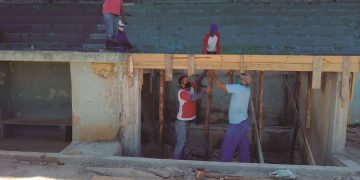 Brigada de Mantenimiento Constructivo amplía los dugouts del estadio Julio Pérez, en San Antonio de los Baños