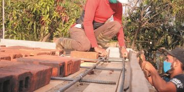 La nueva propuesta de techo con losa nervada, acero de ½, hormigón y ladrillos