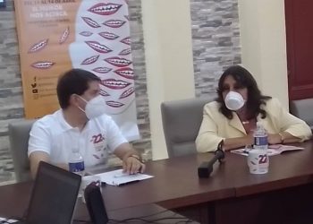 “La Bienal no puede quedarse en cuatro días cada dos años”