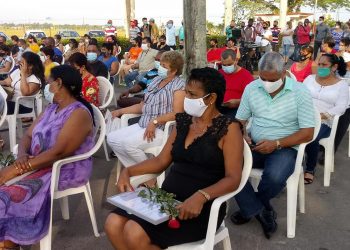 Reconocimiento a cuadros y trabajadores del Partido con 5 o más años de trabajo / Foto: Tomada del Perfil de Facebook de José Luis Guía