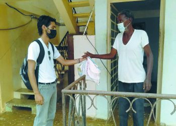 Joven Instructor de Arte asume otras tareas frente a la COVID-19