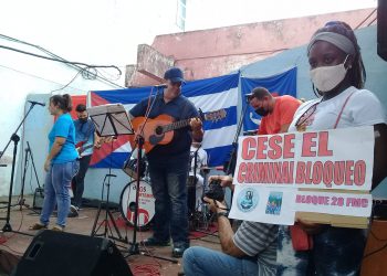 Desde la cultura reclaman en cese del bloqueo / Foto: Arianna Martínez