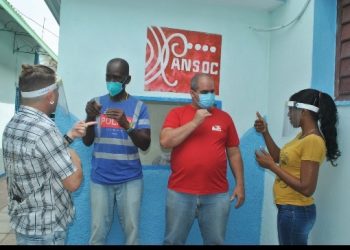 ¿“Fantasmas” de una lengua sin títulos?