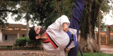 Robertico practica todos los días, principalmente las técnicas y ejercicios de elasticidad