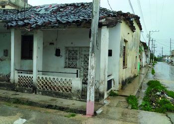 La casa natal de María Teresa Vera, en ruinas, como “un amor que se nos va” / Fotos: Otoniel Márquez