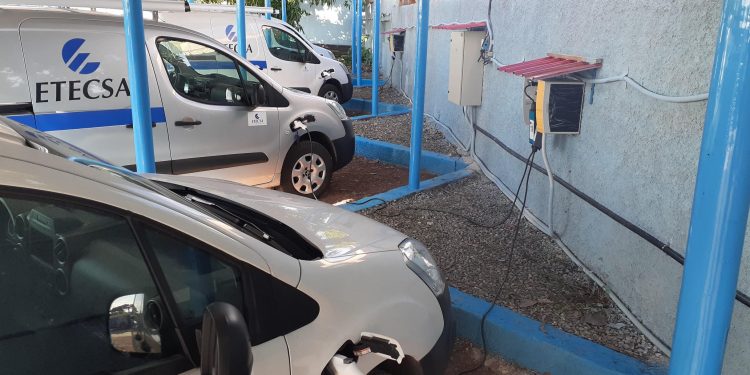 La División Territorial de la Empresa de Telecomunicaciones de Cuba S.A (Etecsa) dispone de 16 vehículos eléctricos en su parque operativo,