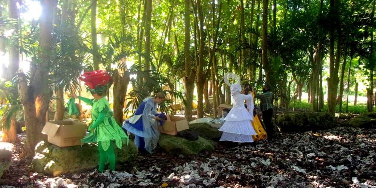 La Compañía de Teatro Infantil Los Cuenteros, de San Antonio de los Baños, filmó un video clip para los más pequeños de casa, disponible próximamente en las plataformas de Facebook y Youtube