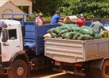 10 toneladas de alimentos (malanga, boniato, yuca, calabaza, ají, aguacate y hortalizas) serán donadas al Hospital Pediátrico de #Matanzas, y al centro de aislamiento enclavado en la Facultad de Ciencias Médicas de esta provincia / Foto: Otoniel Márquez