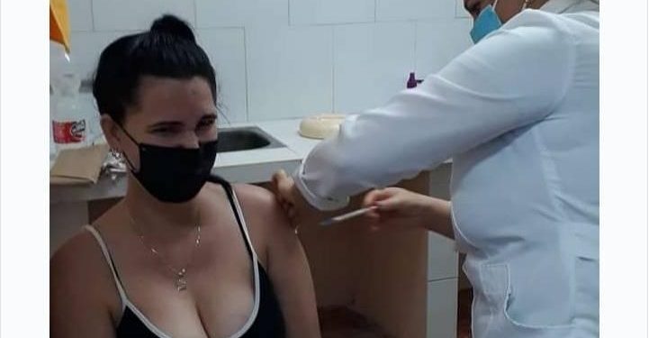 Inició hoy la vacunación en San Antonio de los Baños