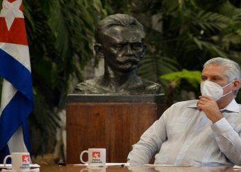 El Primer Secretario del Partido en Mesa Redonda. Foto: Estudios Revolución.