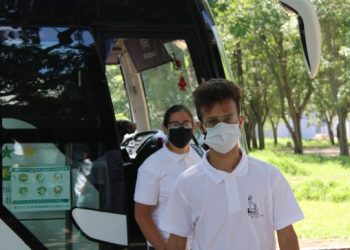 Llegan a Matanzas jóvenes de la UH para trabajar como voluntarios contra la pandemia. Foto: Mario Ernesto Almeida / Cubadebate