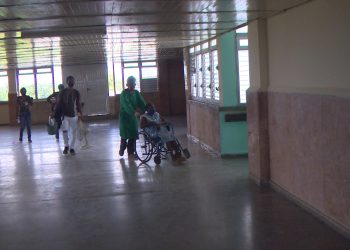 El Hospital General Docente Comandante Pinares, en San Cristóbal, reabrió el servicio de hospitalización en el cuarto nivel del inmueble para pacientes sospechosos o enfermos con la COVID-19 / Foto: Roberto Molina