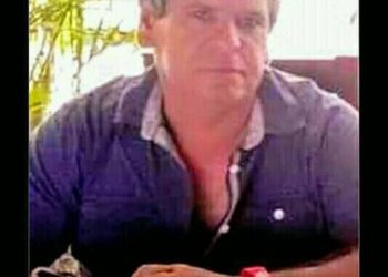 La muerte de un hombre del libro