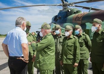 Visitó Díaz-Canel instituciones decisivas en la producción de oxígeno medicinal