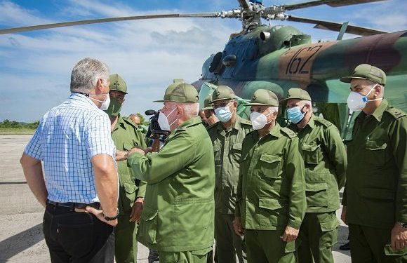 Visitó Díaz-Canel instituciones decisivas en la producción de oxígeno medicinal