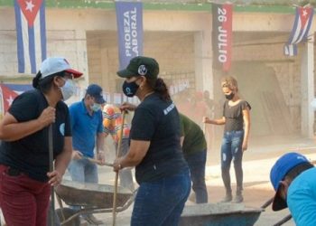 Los jóvenes ayudarán con su labor a multiplicar la obra de justicia social de la Revolución. Foto: Juventud Rebelde