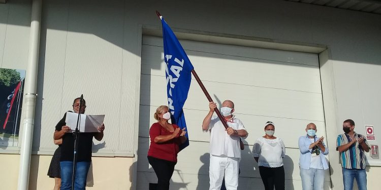 La CTC otorgó la bandera Proeza Laboral a la Empresa Servicios Logísticos Mariel S.A. / Foto: Yusmary Romero