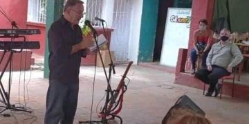 Profesor y corrector Ángel Machín