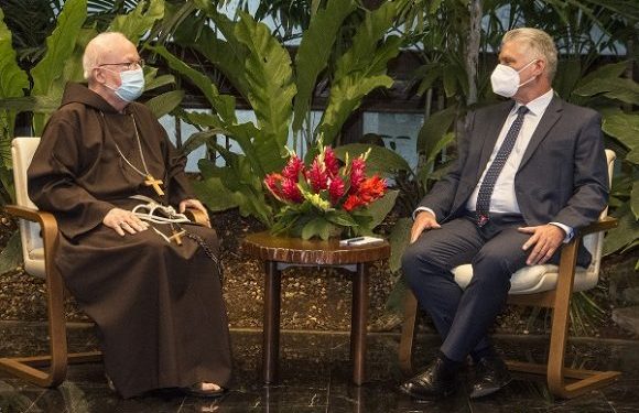 Díaz-Canel se reúne con el Cardenal estadounidense Sean Patrick O´Malley. Foto: Estudios Revolución.