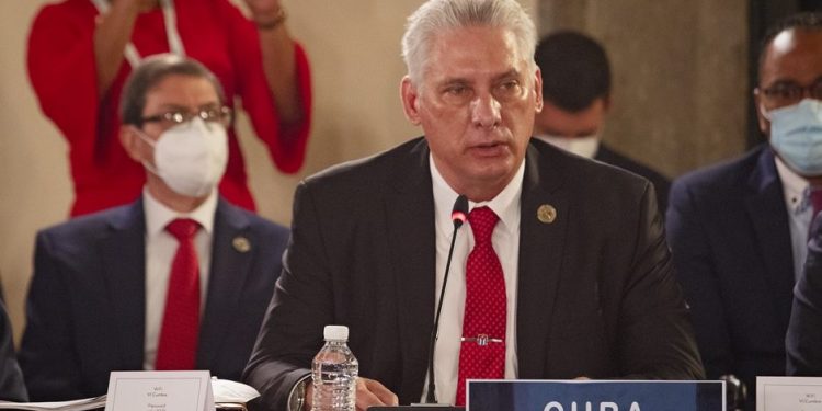 Reafirmo aquí que el pueblo y el Gobierno cubanos defenderán el Estado Socialista de Derecho y Justicia Social. Foto: Alejandro Azcuy.