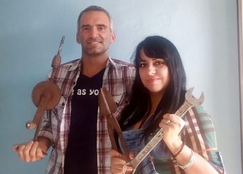 Denys San Jorge y Dimarys Águila unidos en el proyecto Hierro y Poesía