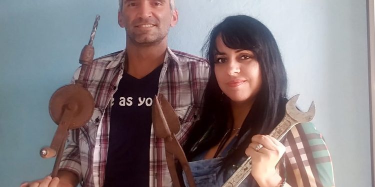 Denys San Jorge y Dimarys Águila unidos en el proyecto Hierro y Poesía