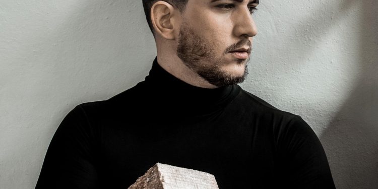 Un artemiseño en los Golden Trezzini