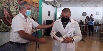 Los médicos de la Henry Reeve que laboraron en Artemisa recibieron el reconocimiento de las autoridades a nombre del pueblo artemiseño
