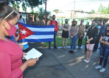 No puede catalogarse de lícita y pacífica una manifestación que pretende cambiar el orden constitucional, alterar la tranquilidad ciudadana y afectar el derecho ajeno, posición respaldada por la UJC, la FEU y sus integrantes / Fotos: Humberto Lister