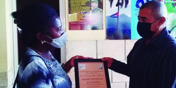 Entregan Premio Provincial de Historia por la Obra de la Vida a Enrique Garcés