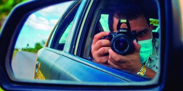 Suturar historias con hilo y cámara en mano