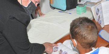 La escuela debe ser centro que irradie cultura de la decencia, de las buenas prácticas", apuntó Rosa Alba Hernández Mató, funcionaria del Comité Central del Partido Comunista de Cuba (CC PCC) / Fotos: Otoniel Márquez