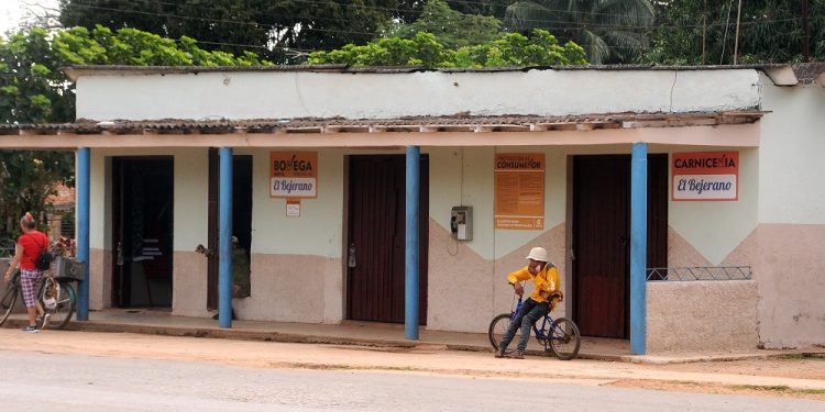 En El Bejerano resalta la reparación de la bodega mixta / Foto: Otoniel Márquez