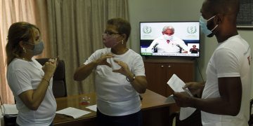 Curso de instructores de señas