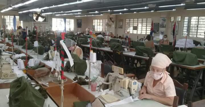 Artemiseños celebran el día del Trabajador de la Industria Ligera