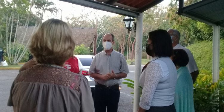 En el vínculo con la comunidad, el Partido